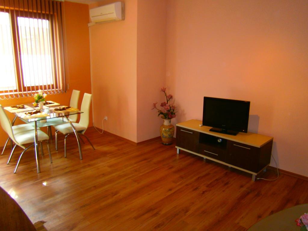 פומורי Apartments Stefi מראה חיצוני תמונה