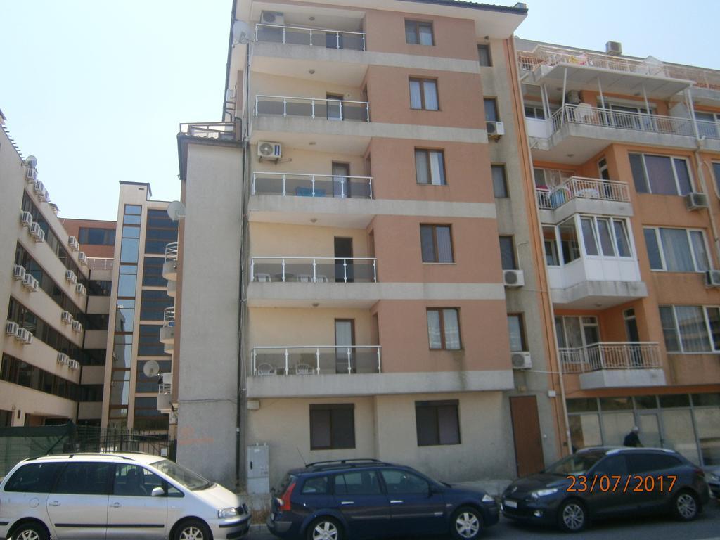 פומורי Apartments Stefi מראה חיצוני תמונה