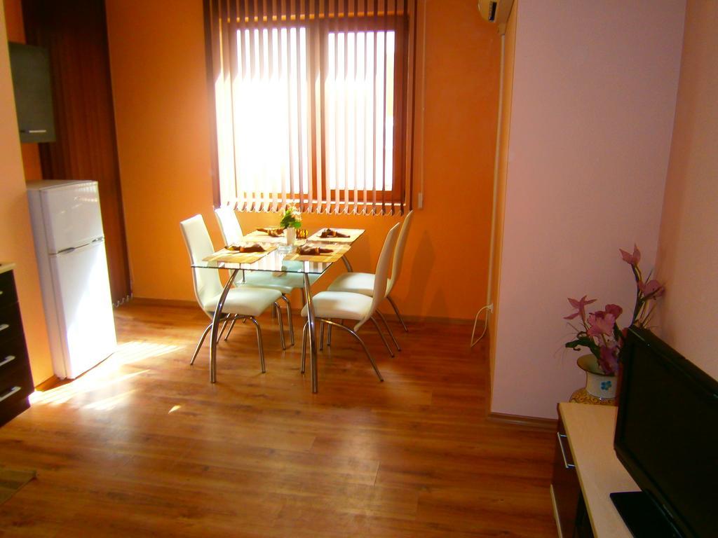 פומורי Apartments Stefi מראה חיצוני תמונה