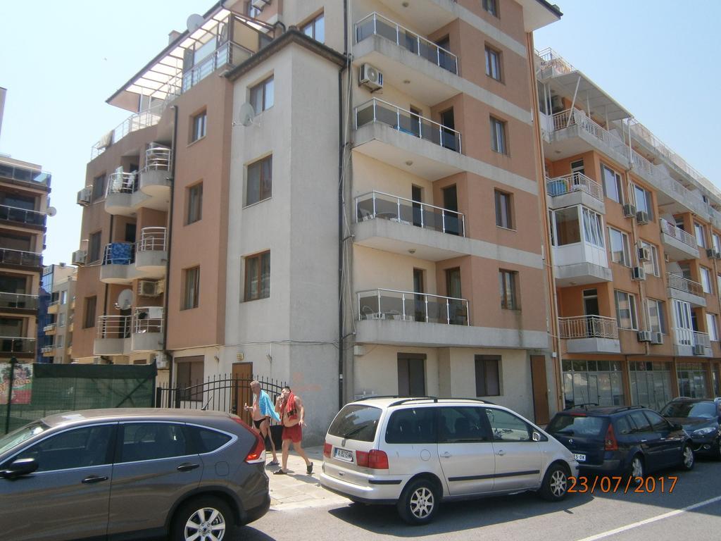 פומורי Apartments Stefi מראה חיצוני תמונה
